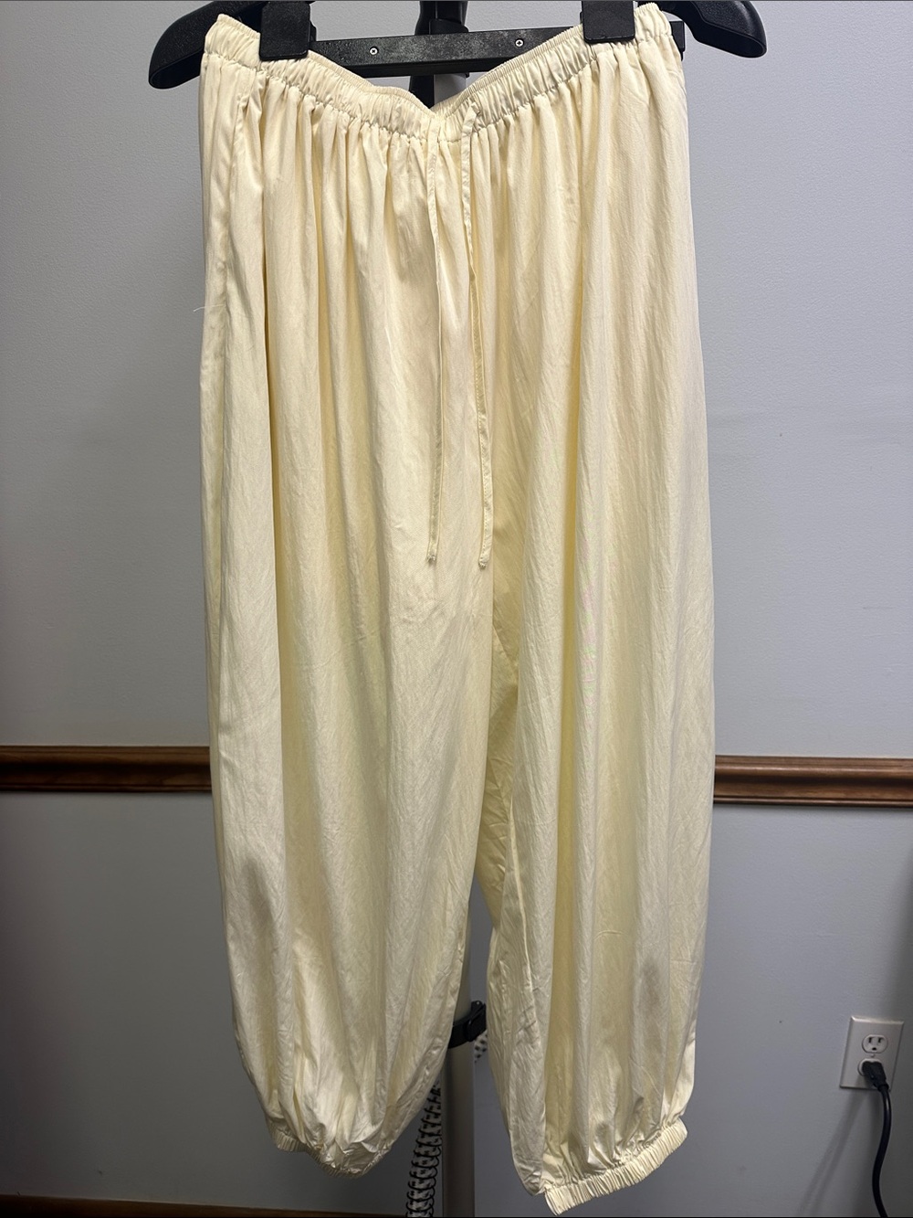 Elastic Waist Cream Drawstring Pants